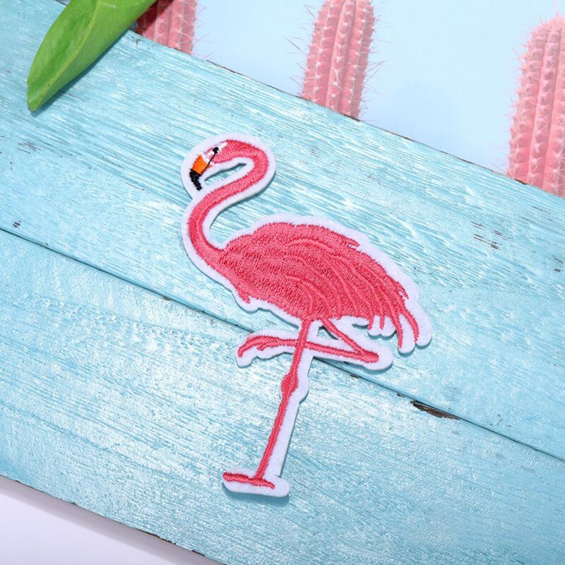 1 Pc Czerwony Biały Haft Flamingo Ściereczka Wklej/diy Akcesoria Do Dekoracji Odzieży Łatka Wklej