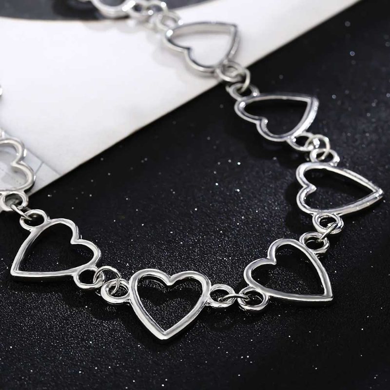 Naszyjnik Typu Choker Girl Women Hollowed Heart Shape Retro Trwały Łańcuszek Na Szyję Ze Stopu