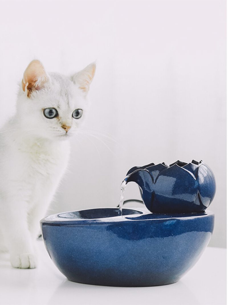 Dozownik Wody Dla Kotów Artykuły Dla Zwierząt Domowych Fontanna Z Płynącą Wodą Bieżąca Woda Karmienie Kota Pitna Artefakt Automatyczna Cyrkulacja
