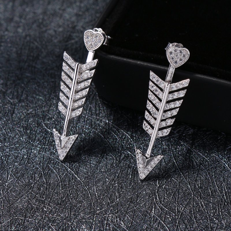 925 Sterling Silver Kolczyki Arrow Heart Shiny Mircro Zirconia Luxury Ear Jacket Biżuteria Dla Kobiet