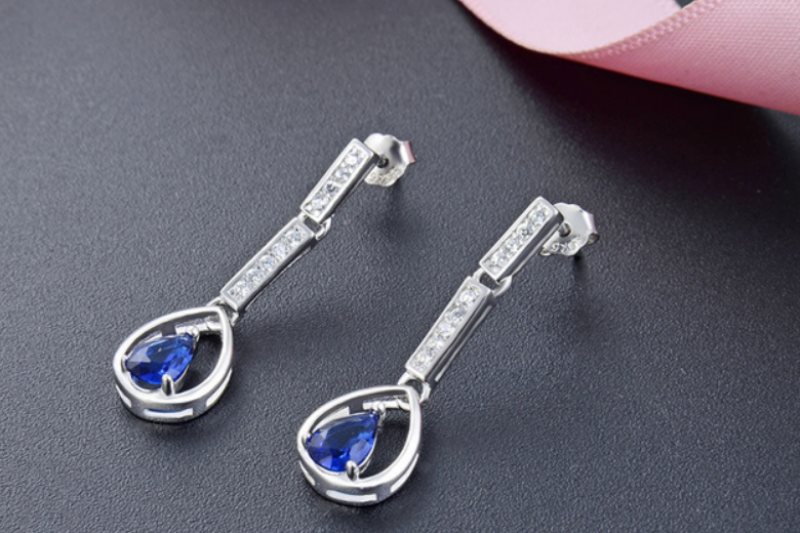 S925 Sterling Silver Stud Długie Kolczyki Gem Wisiorek Prosty I Wszechstronny