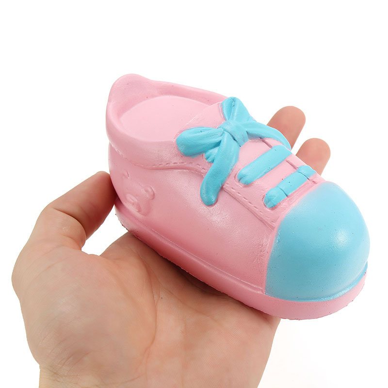 Squishy Shoe 13cm Powolny Wzrost Z Opakowaniem Kolekcja Gift Decor Miękka Wyciskana Zabawka