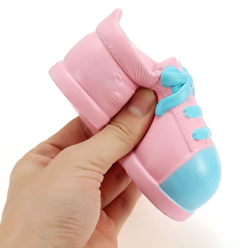 Squishy Shoe 13cm Powolny Wzrost Z Opakowaniem Kolekcja Gift Decor Miękka Wyciskana Zabawka