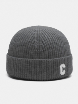 Unisex Dzianinowa Czapka Typu Beanie W Jednolitym Kolorze Z Haftem W Literę C Na Wszystkie Mecze