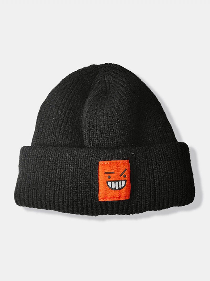 Unisex Dzianiny Jednolity Kolor Kreskówka Śmieszne Uśmiech Twarzy Wzór Łatka Mody Ciepło Brimless Czapka Beanie