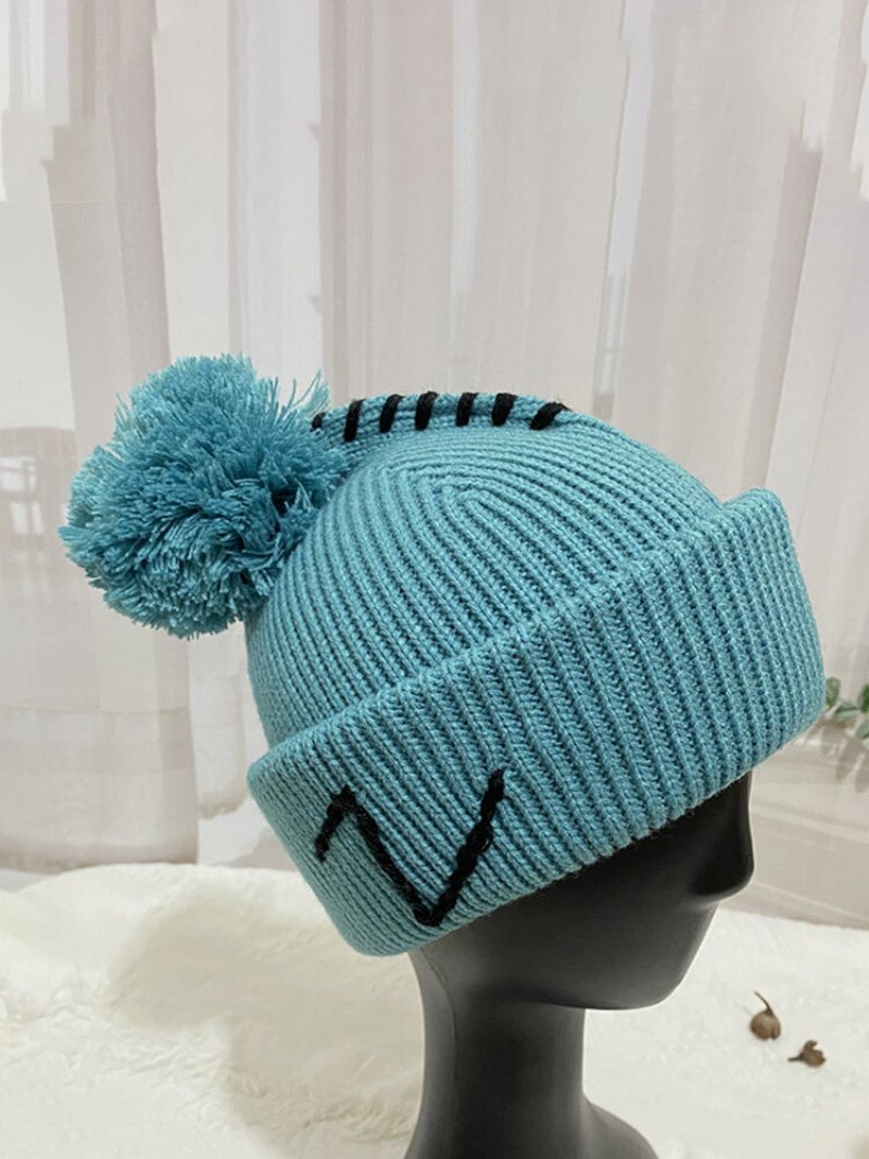 Unisex Dzianiny Kontrastowe Plecione Szwy Z Wzór W Litery Ochrona Uszu Zaciskanie Moda Ciepło Czapka Beanie Bez Rondla