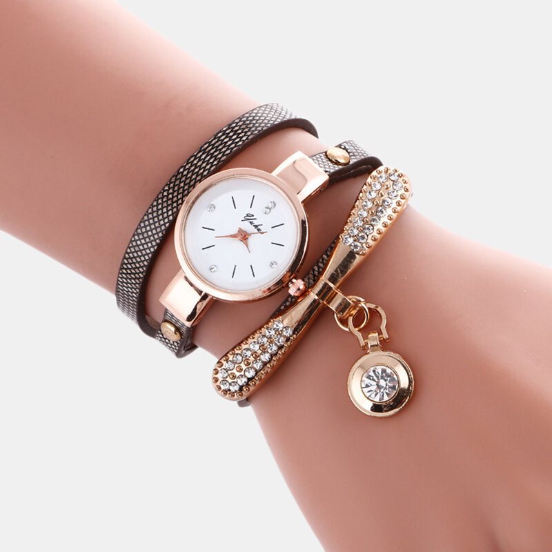 Casual Women Watch Skórzany Pasek Rhinestone Metal Dekoracyjne Kółko Wisiorek Wielowarstwowy Zegarek Kwarcowy