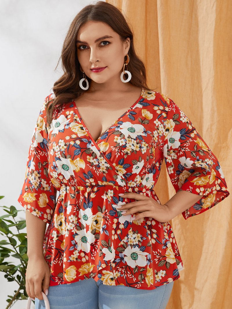 Plus Size Czerwona Bluzka Z Kopertowym Wzorem W Kwiaty I Dekoltem W Serek