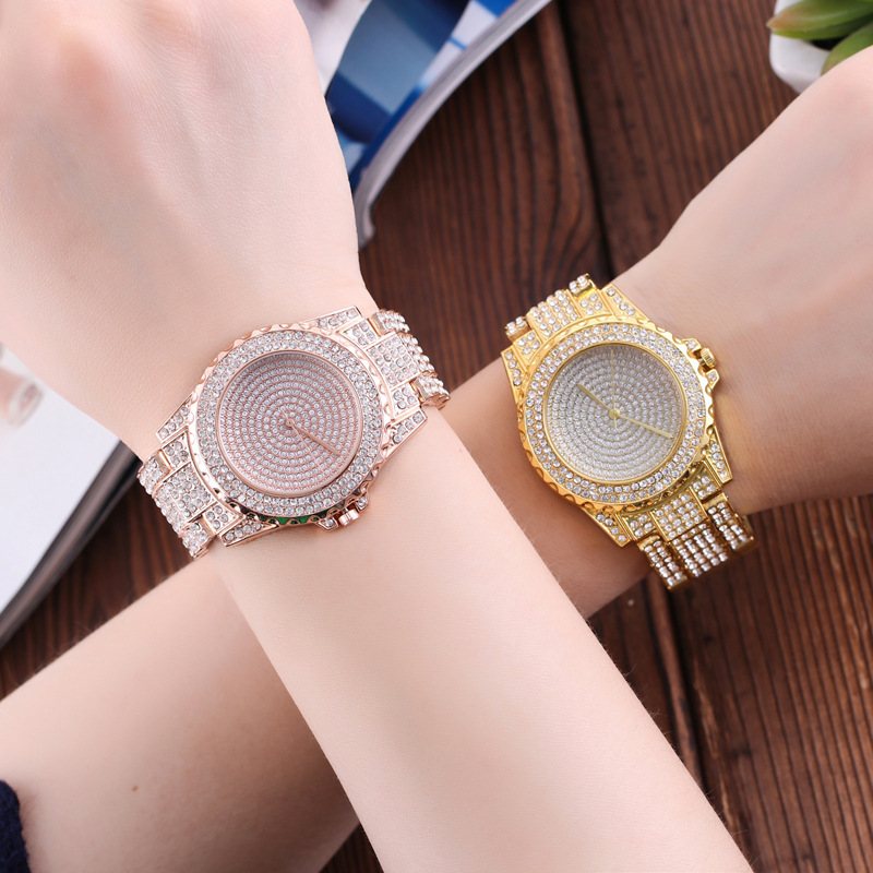 Złoty Czterokolorowy Zegarek Kwarcowy Trend W Modzie Casual Garnitur Stalowy Pasek Starry Ladies Watch