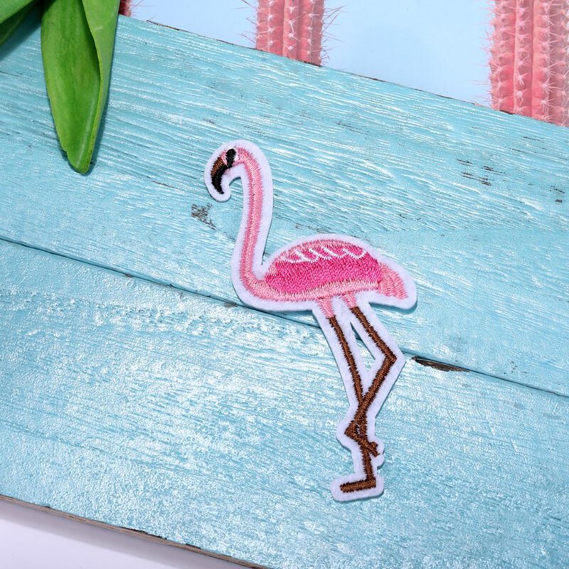 1 Pc Czerwony Biały Haft Flamingo Ściereczka Wklej/diy Akcesoria Do Dekoracji Odzieży Łatka Wklej